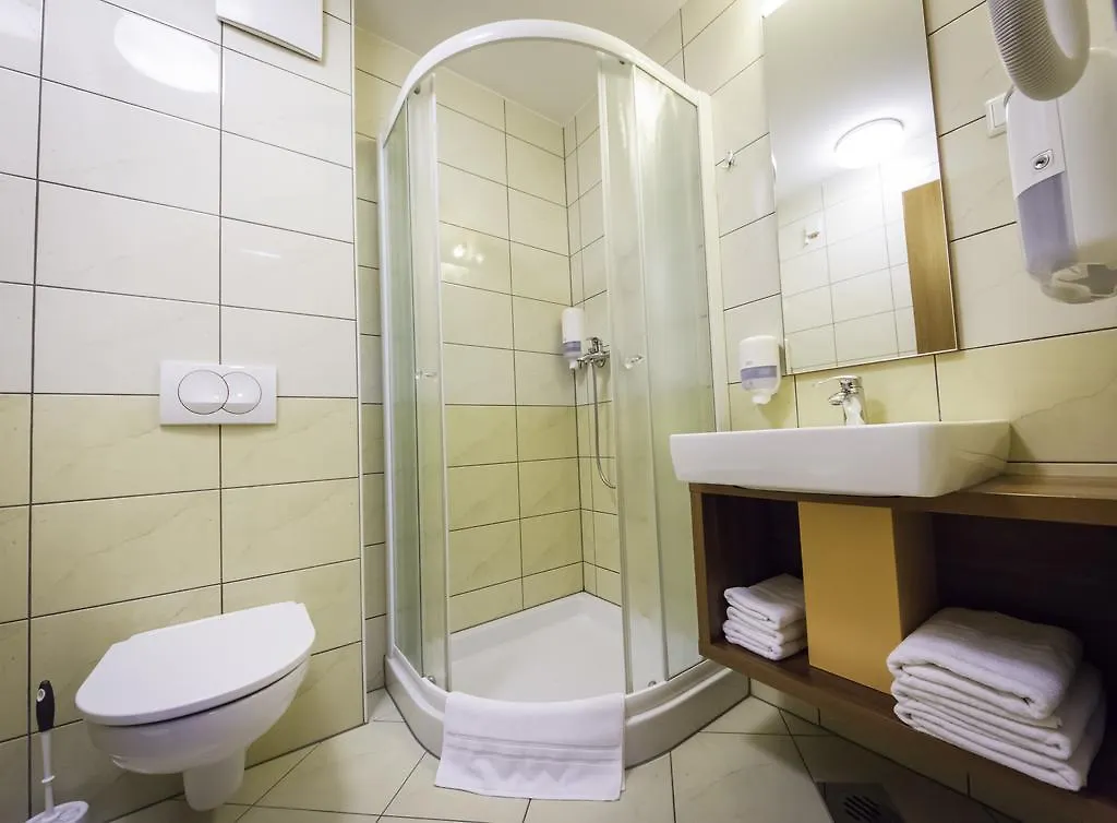 Domacija Vodnik & Apartments Cerklje na Gorenjskem Hotel