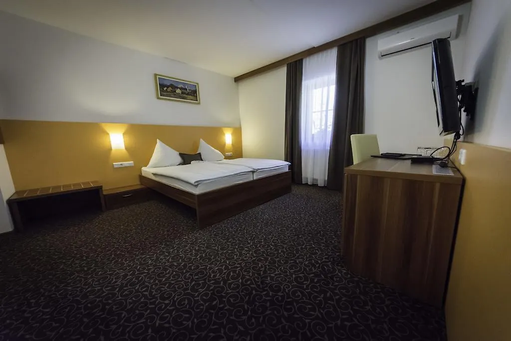 Domacija Vodnik & Apartments Cerklje na Gorenjskem Slovenia