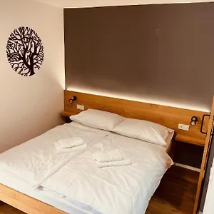 Aparthotel Pjagodic Cerklje