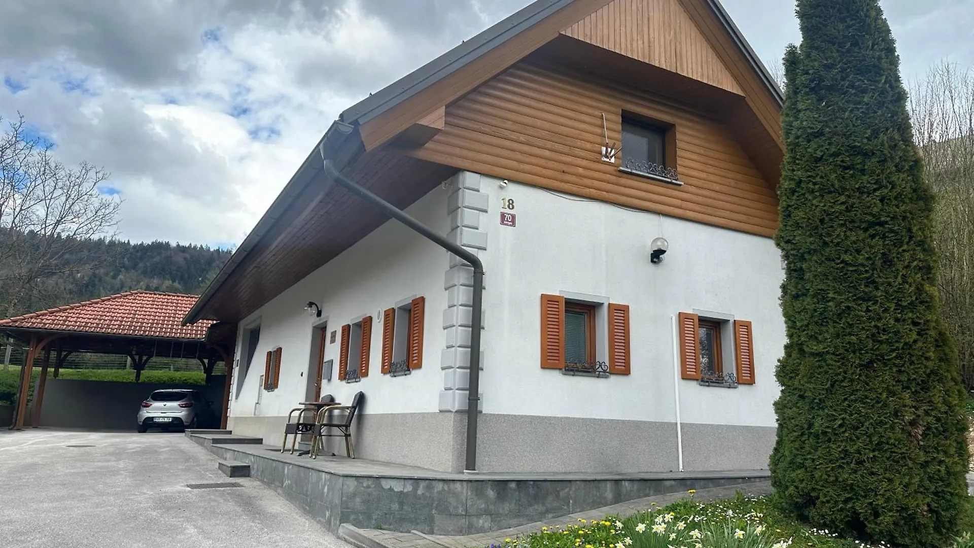 Domacija Vodnik & Apartments Cerklje na Gorenjskem Hotel